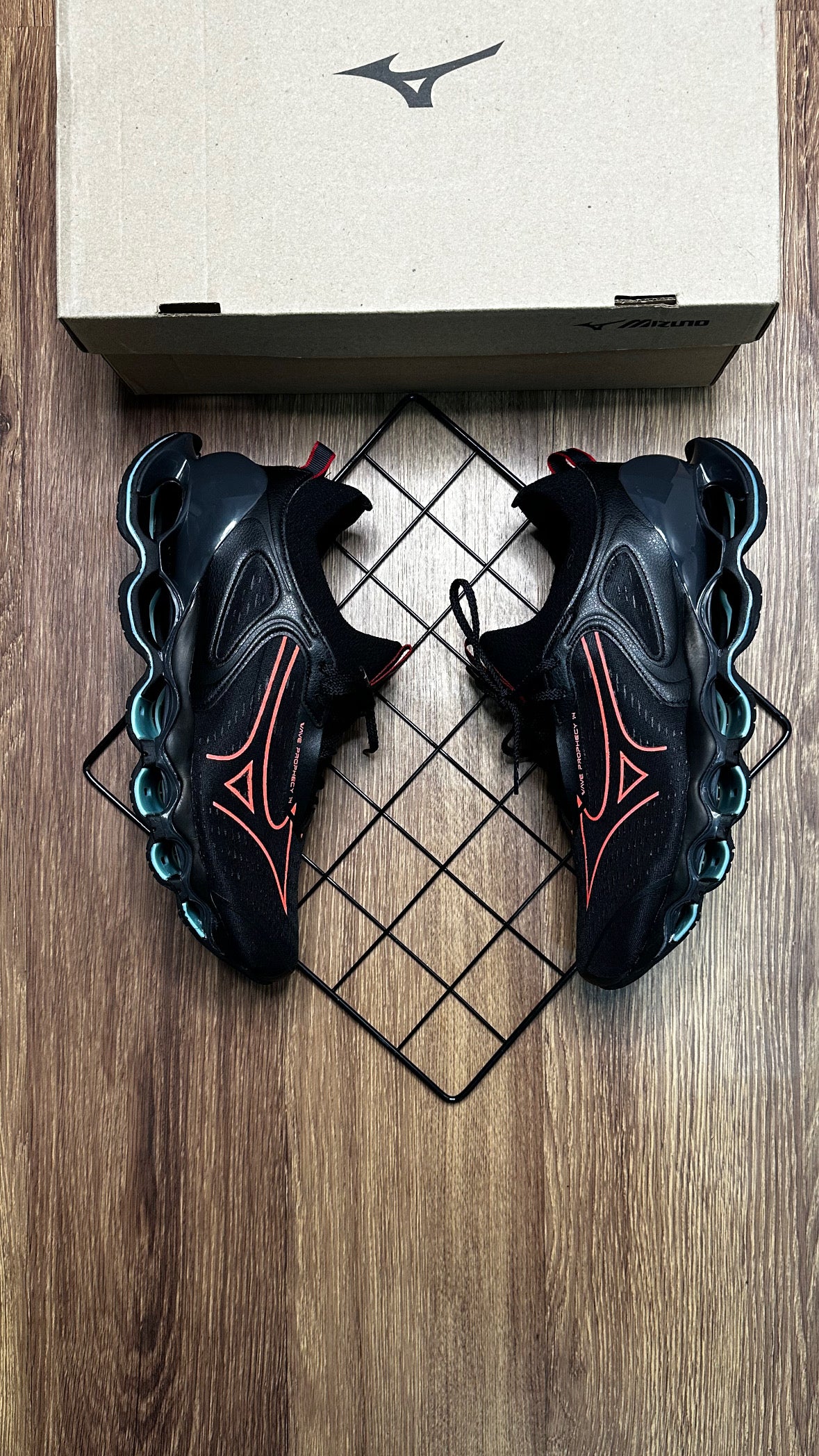 Mizuno pro 14 - Preto e Vermelho
