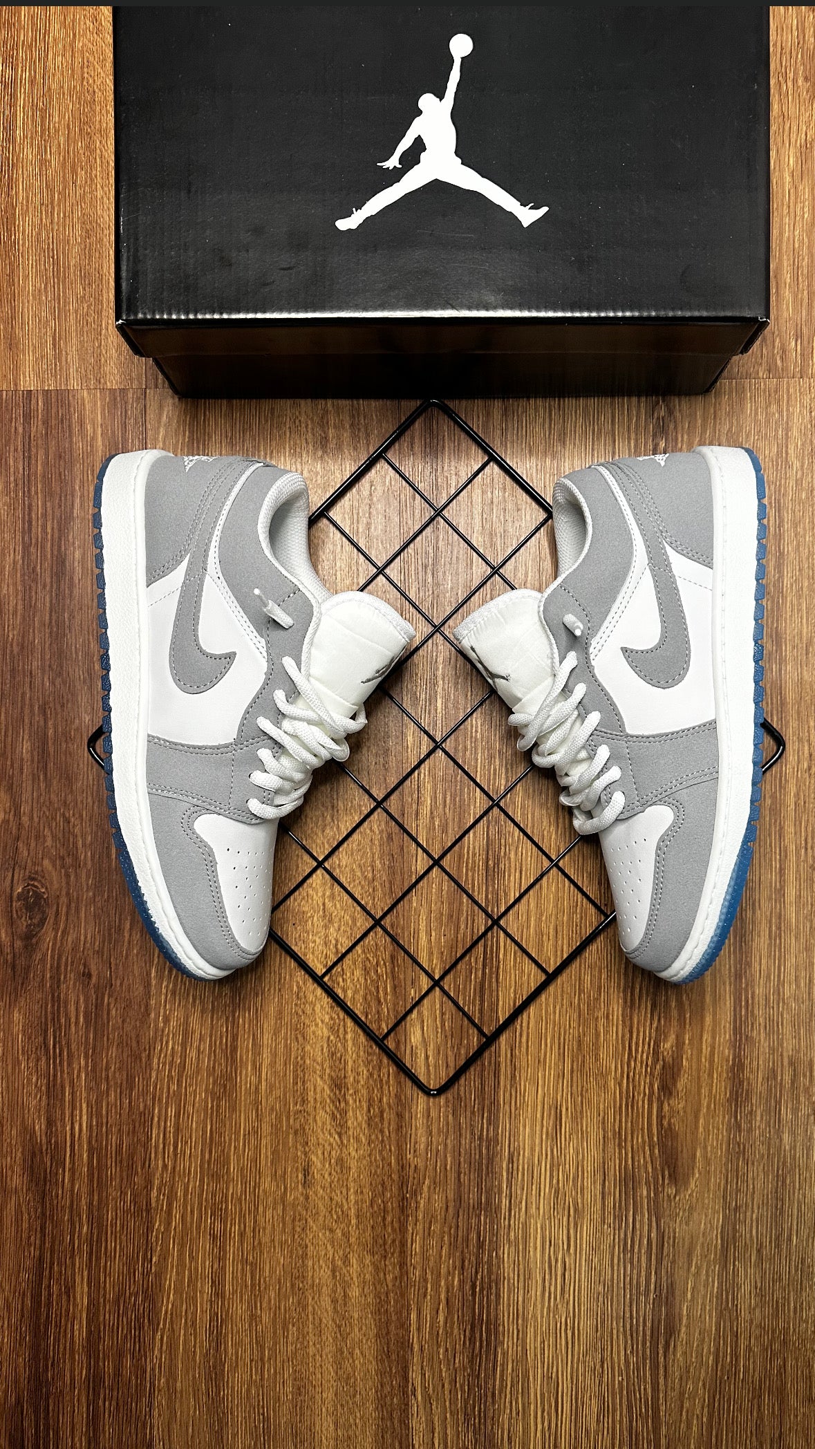 Jordan Low - Cinza Branco