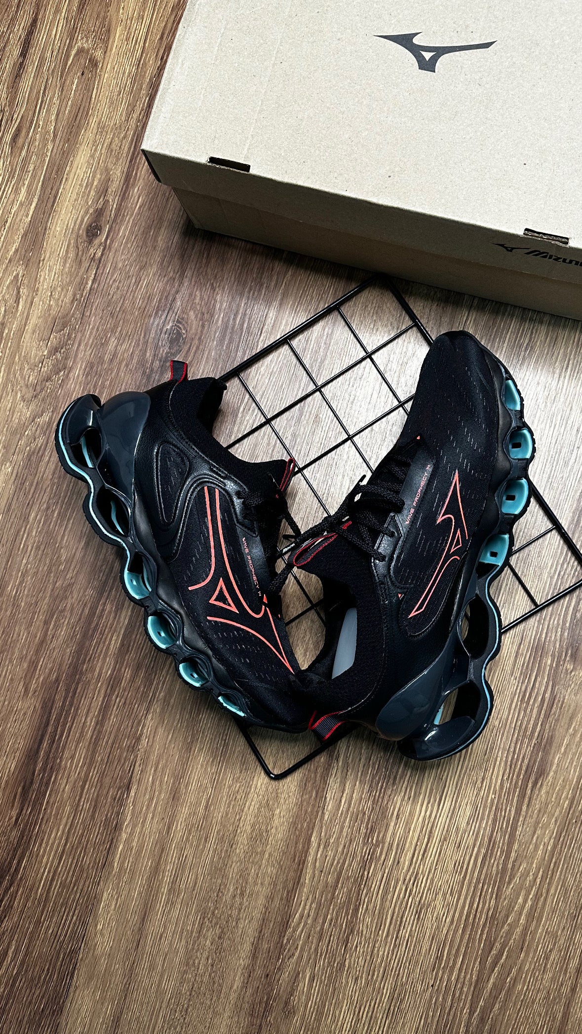 Mizuno pro 14 - Preto e Vermelho