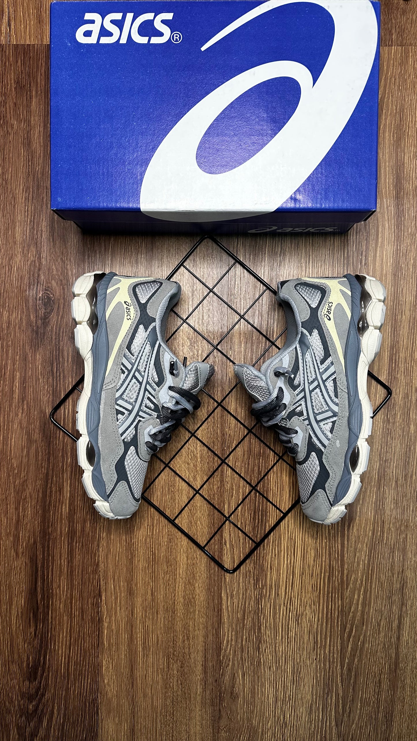 Asics - Cinza