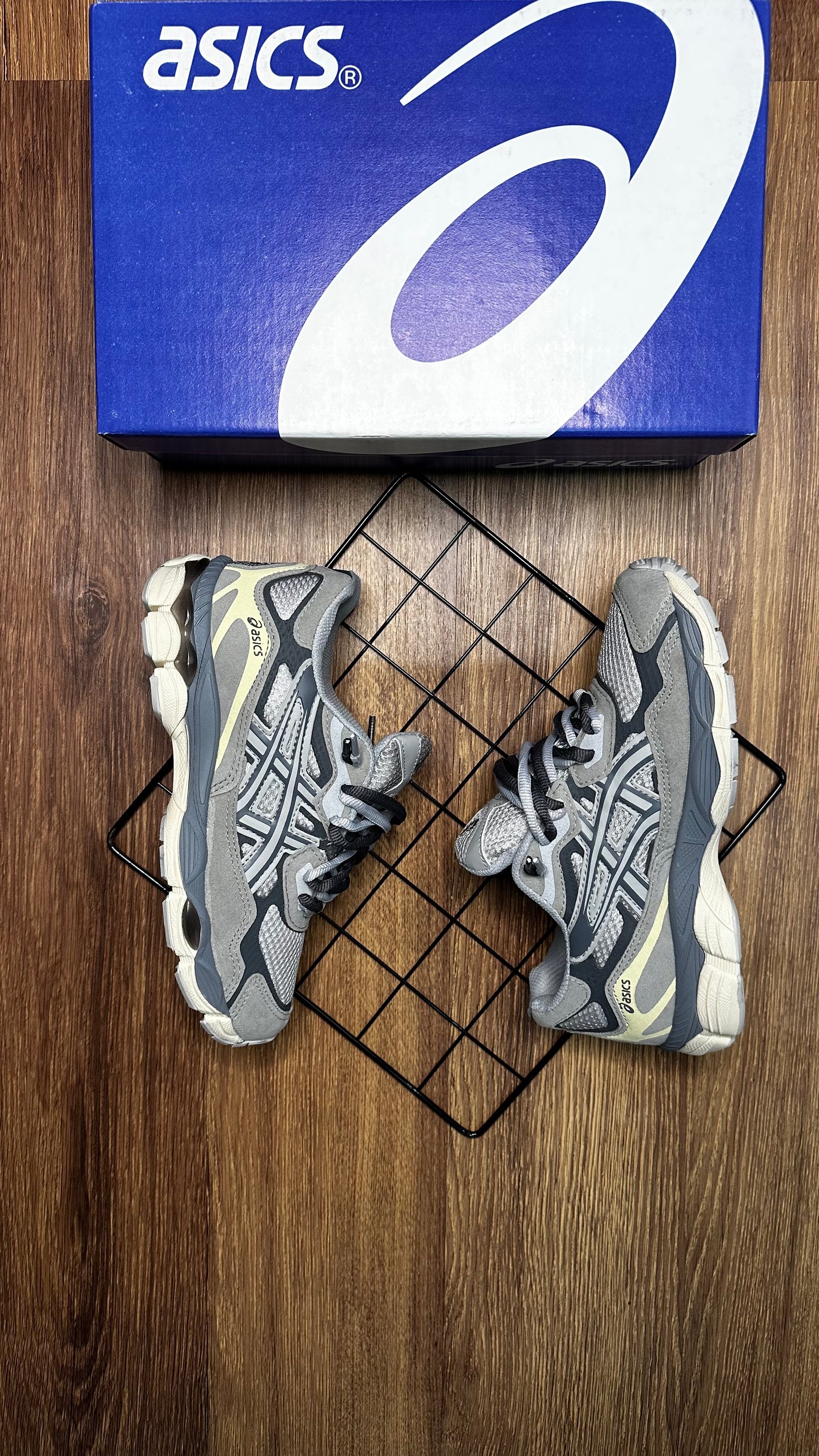 Asics - Cinza
