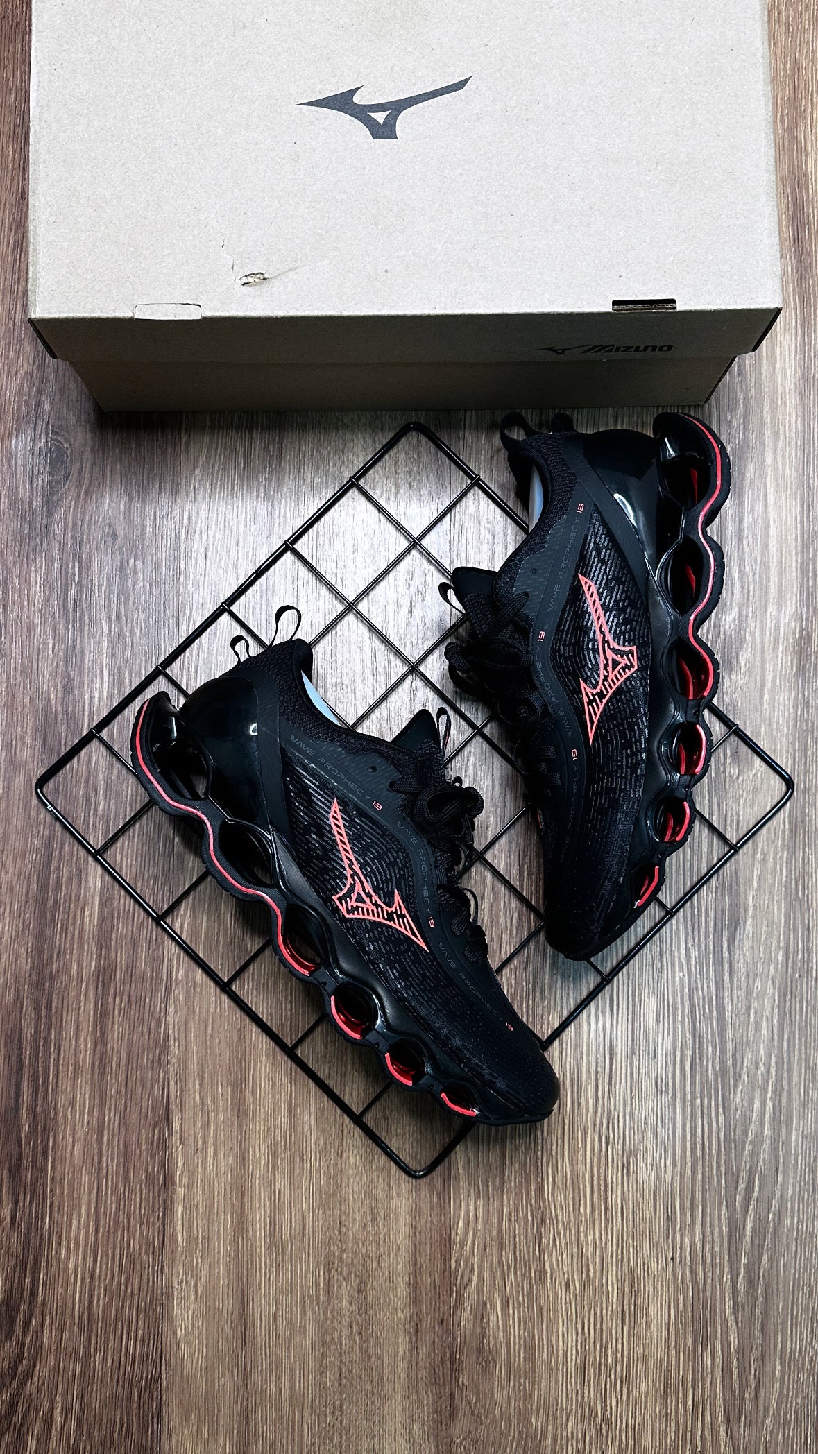 Mizuno pro 13 - Preto e vermelho